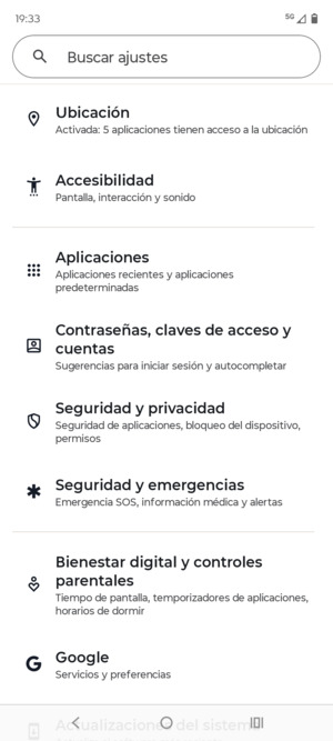 Desplácese y seleccione Seguridad y privacidad