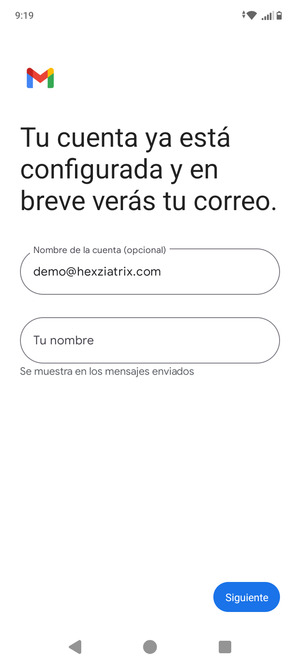 Déle a su cuenta un nombre y escriba su nombre. Seleccione Siguiente