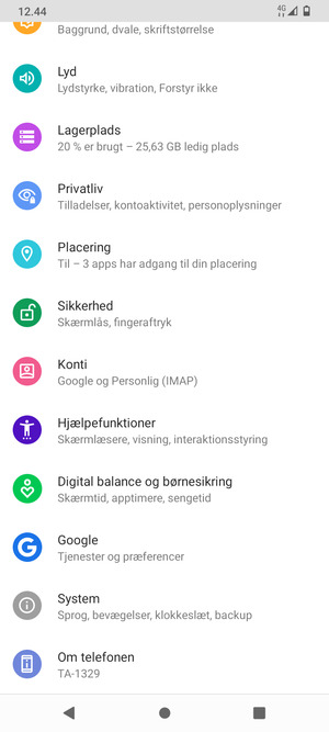 Vend tilbage til menuen Indstillinger og vælg Konti