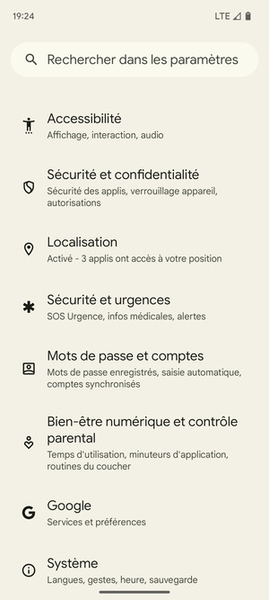 Faites défiler et sélectionnez Mots de passe et comptes