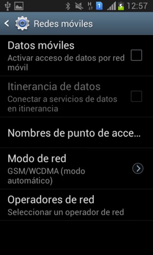 Para cambiar la red en caso de problemas de conectividad, seleccione Operadores de red