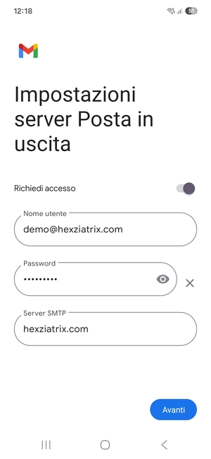 Inserisci l'indirizzo del server di posta in uscita e seleziona Avanti