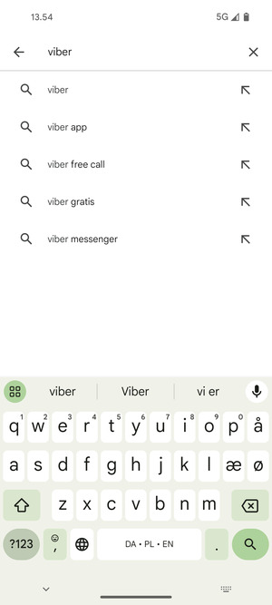 Indtast navnet på appen og vælg Søg