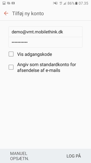 Indtast din e-mailadresse og adgangskode. Vælg LOG PÅ