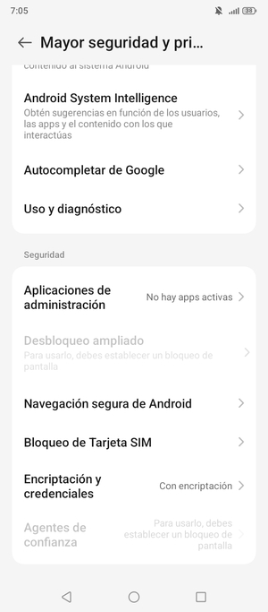 Desplácese y seleccione Bloqueo de Tarjeta SIM
