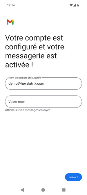 Donnez un nom à votre compte et saisissez votre nom. Sélectionnez Suivant