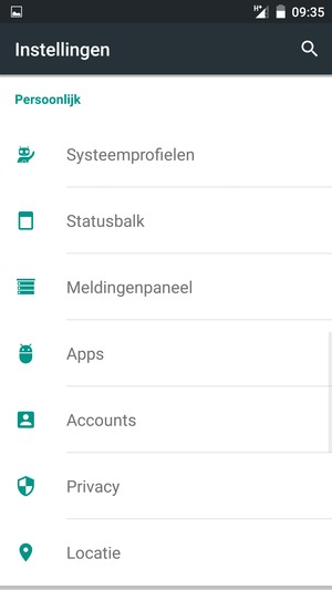 Scroll naar en selecteer Accounts