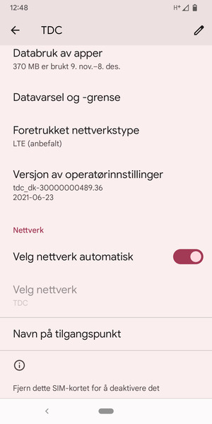 For å bytte nettverk hvis det oppstår nettverksproblemer, slå av Velg nettverk automatisk