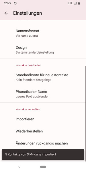 Ihre Kontakte werden in Ihrem Google Konto gespeichert und auf Ihrem Handy gespeichert, wenn Google das nächste Mal synchronisiert wird.