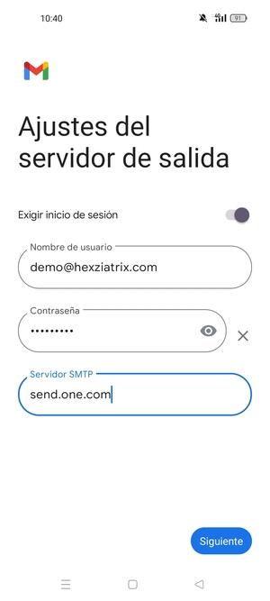 Introduzca la dirección de servidor saliente y seleccione Siguiente
