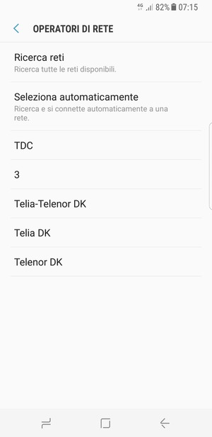 Seleziona un operatore di rete dall'elenco