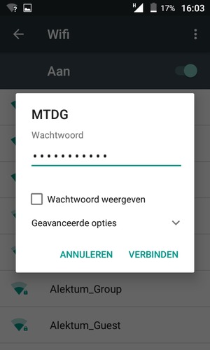 Voer het WiFi-wachtwoord in en selecteer VERBINDEN