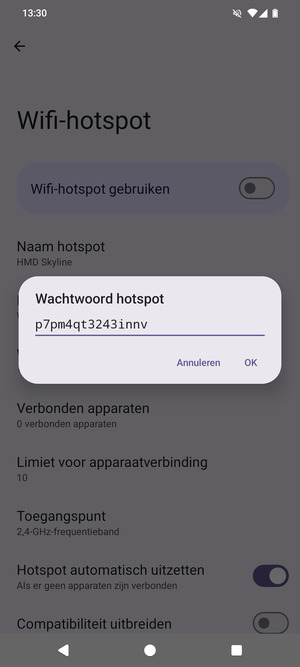 Voer een wachtwoord van een WiFi-hotspot in van ten minste 8 tekens en selecteer OK