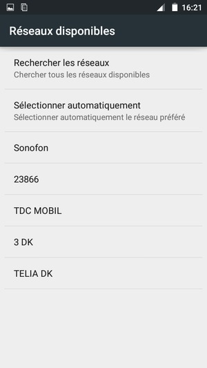 Sélectionnez un opérateur réseau dans la liste
