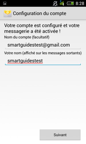 Donnez un nom à votre compte et saisissez votre nom. Sélectionnez Suivant