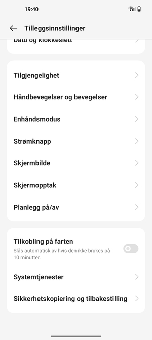 Bla til og velg Sikkerhetskopiering og tilbakestilling