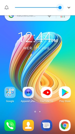 Maintenir appuyé pour baisser le volume au niveau requis