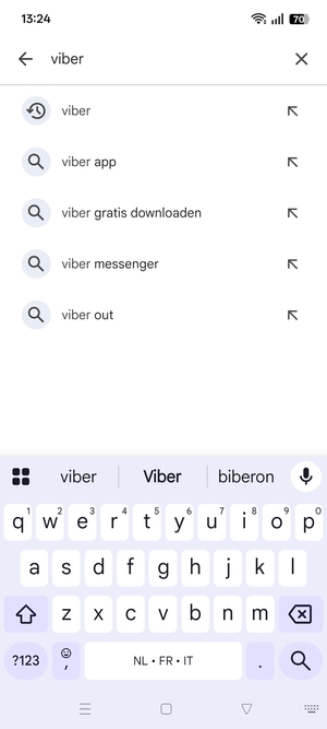 Voer de app-naam in en selecteer Zoeken