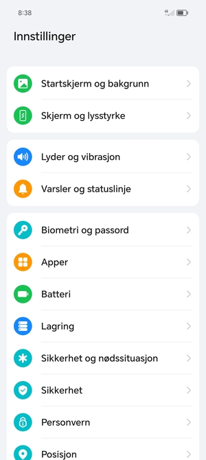 For å aktivere skjermlåsen, gå til Innstillinger-menyen og velg Biometri og passord