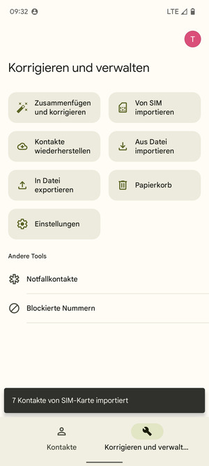 Ihre Kontakte werden in Ihrem Google Konto gespeichert und auf Ihrem Handy gespeichert, wenn Google das nächste Mal synchronisiert wird.