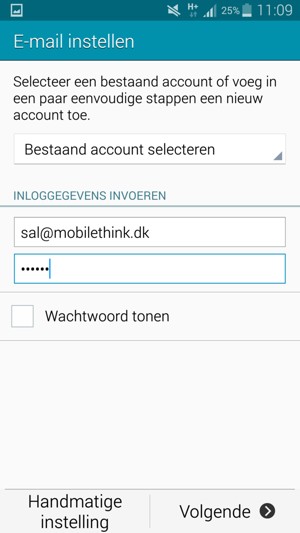 Voer uw e-mailadres en wachtwoord in. Selecteer Volgende