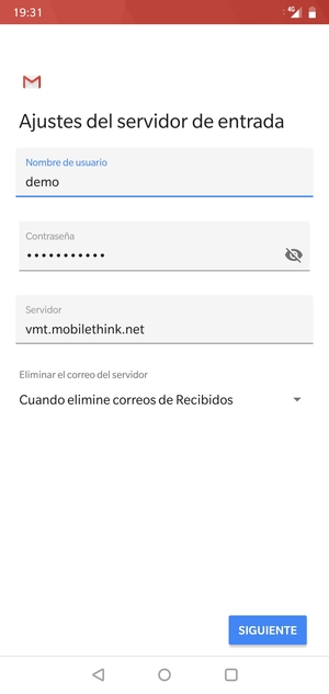 Introduzca Nombre de usuario y la dirección de servidor entrante. Seleccione SIGUIENTE