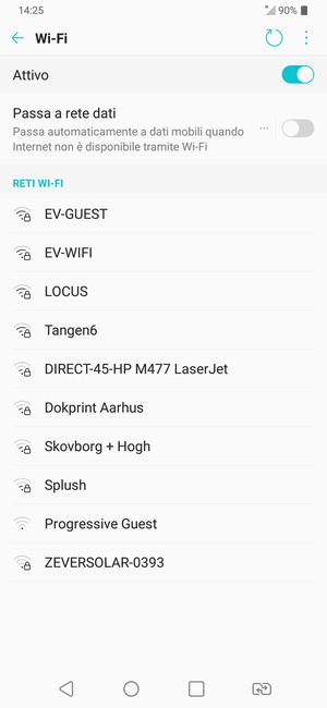 Seleziona la rete wireless a cui desideri connetterti