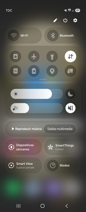 Seleccione Vibración para cambiar al modo silencio