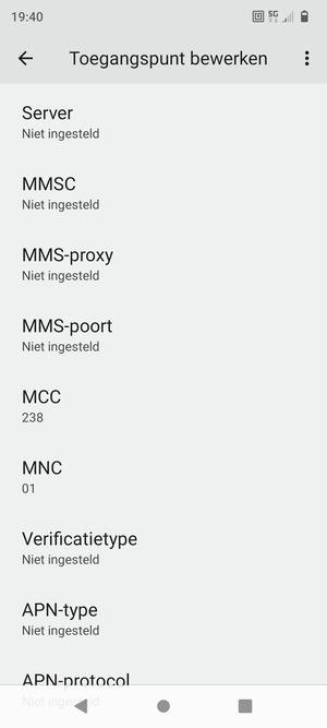 Scroll naar beneden en voer mms-gegevens in