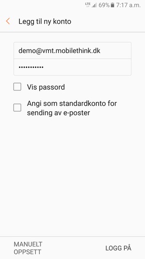 Skriv inn e-postadresse og passord. Velg LOGG PÅ