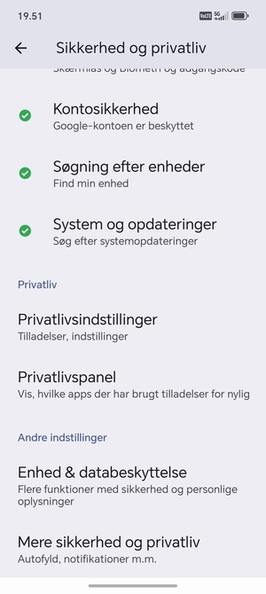 Scroll til og vælg Mere sikkerhed og privatliv