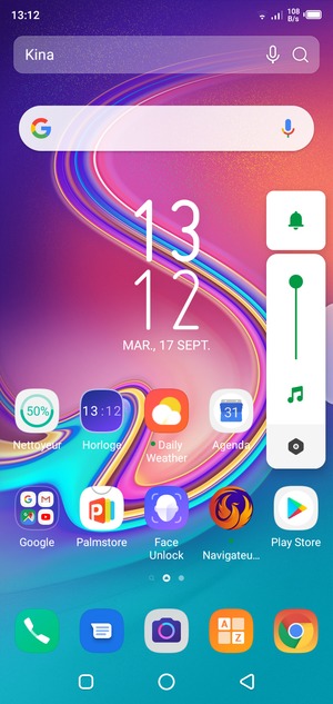 Maintenir appuyé pour baisser le volume au niveau requis