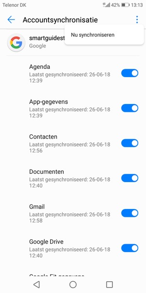 Selecteer de Menu-knop en selecteer Nu synchroniseren