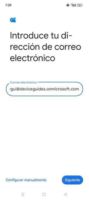 Introduzca su Dirección de correo electrónico y seleccione Configurar manualmente