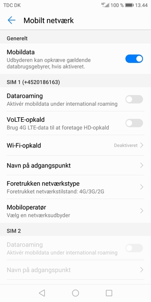 Scroll til SIM 1 eller SIM 2 og vælg Navn på adgangspunkt
