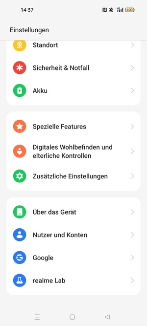 Scrollen Sie und wählen Sie Über das Gerät