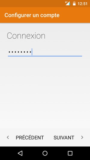 Saisissez votre mot de passe Gmail ou Hotmail et sélectionnez SUIVANT