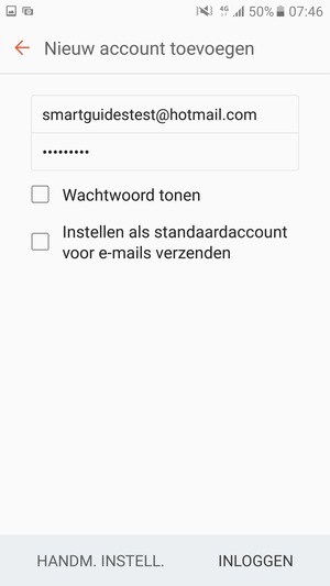 Voer uw Hotmail adres en wachtwoord in. Selecteer INLOGGEN