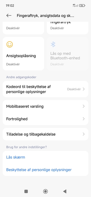 Scroll til og vælg Fortrolighed