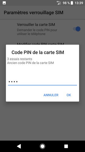 Saisissez votre Ancien code PIN de la carte SIM et sélectionnez OK