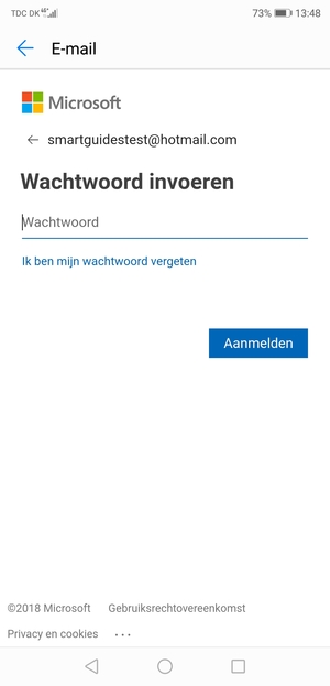 Voer uw Hotmail wachtwoord in en selecteer Aanmelden