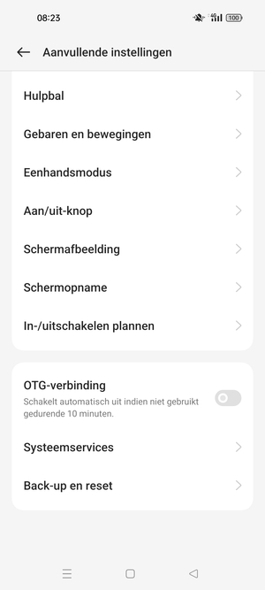 Scroll naar en selecteer Back-up en reset