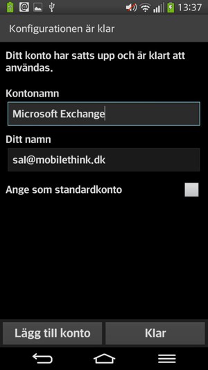 Ge ditt konto ett namn och ange ditt namn. Välj Klar