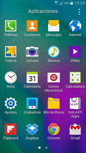 Desplácese y seleccione Ajustes