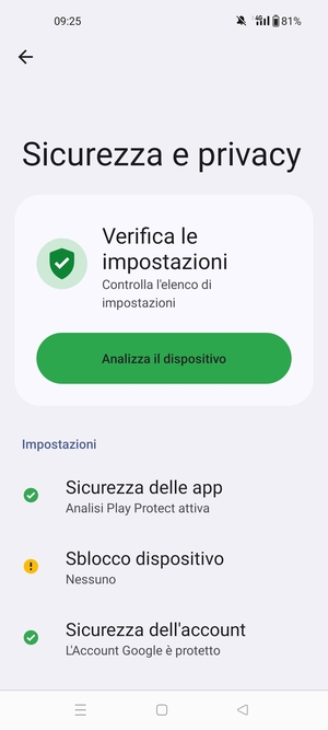 Per attivare il blocco dello schermo, vai al menu Sicurezza e privacy e seleziona Sblocco dispositivo