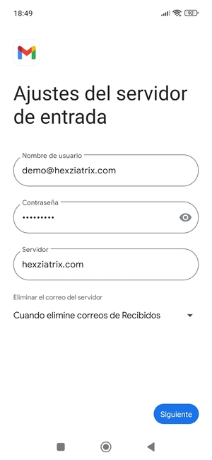 Introduzca Nombre de usuario y la dirección de servidor entrante. Seleccione Siguiente