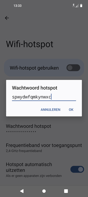 Voer een wachtwoord van een WiFi-hotspot in van ten minste 8 tekens en selecteer OK