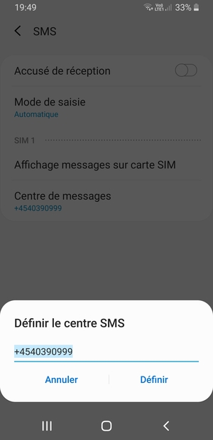 Saisissez le numéro du Centre de messages et sélectionnez Définir