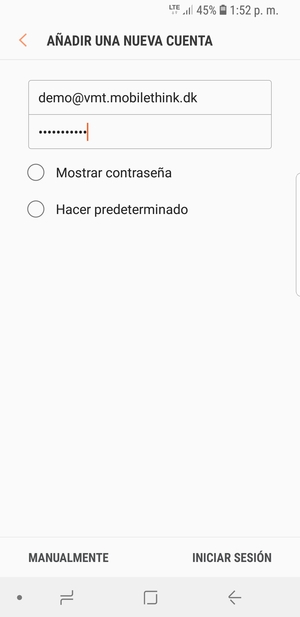 Introduzca su Dirección de correo electrónico y Contraseña. Seleccione INICIAR SESIÓN