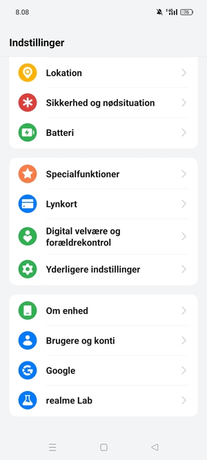 Scroll til og vælg Om enhed